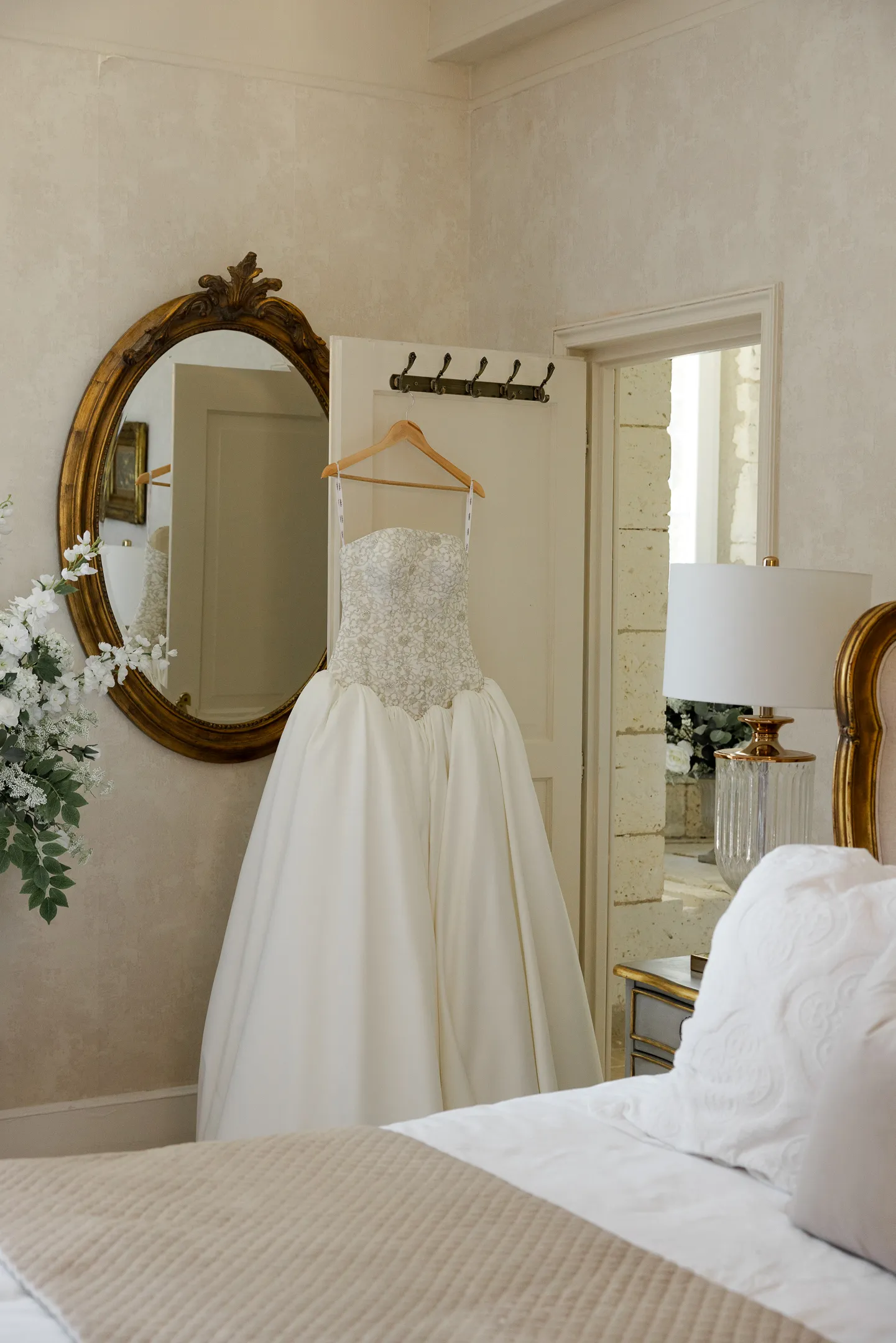 Ceremony detail at Château de la Couronne, Charente, France (photo 13)