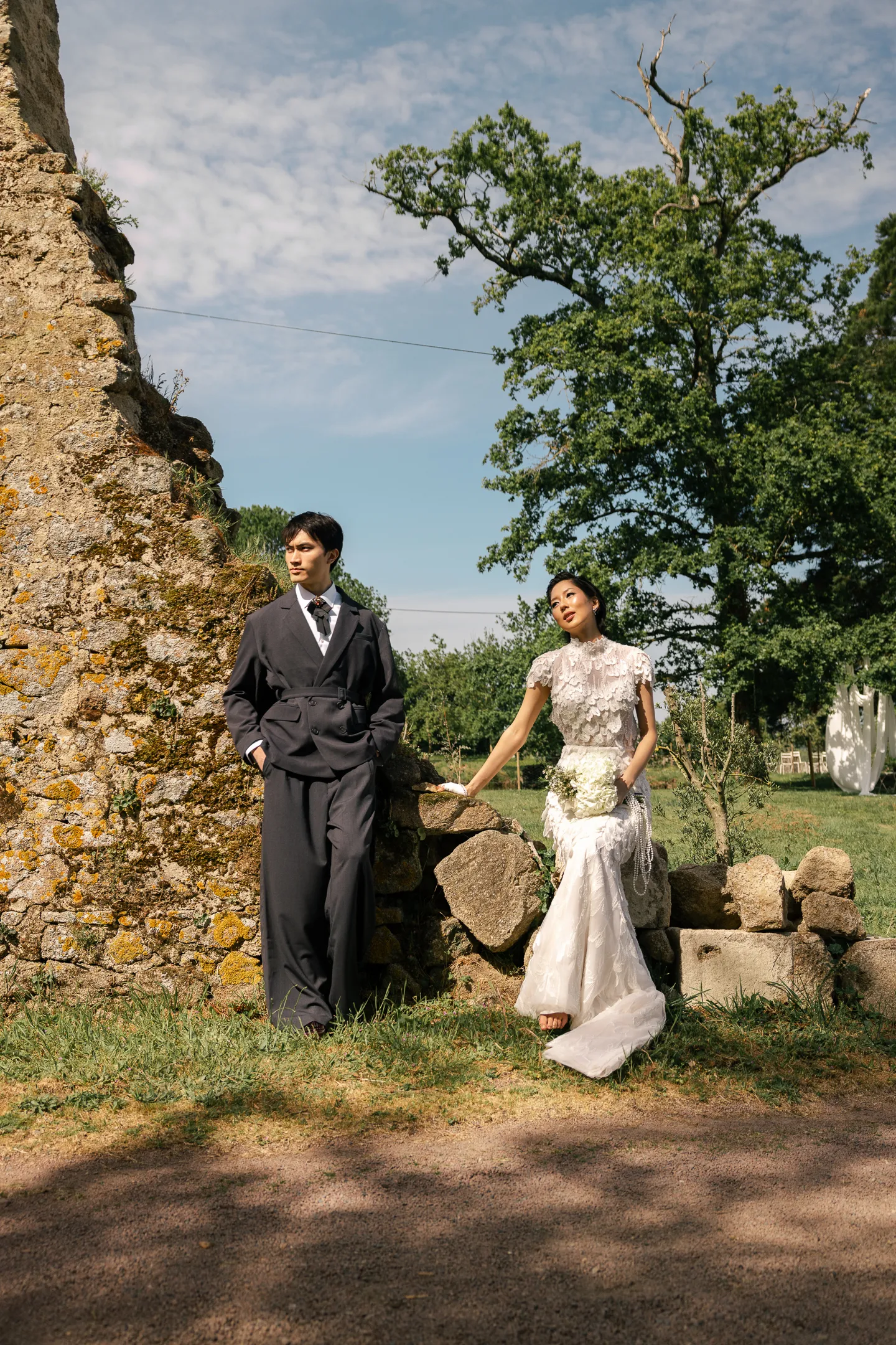 Ceremony detail at Le Domaine du Châtelier, France (photo 13)
